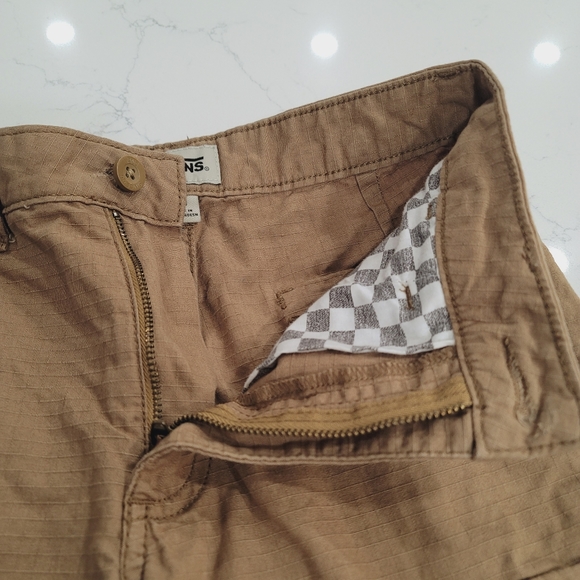 Vans Boys Tan Cargo Shorts - Picture 9 of 15
